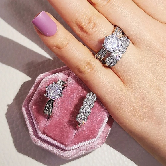 Beautiful Sparkling Diamond Jewelry Set - Picture 3 of 4